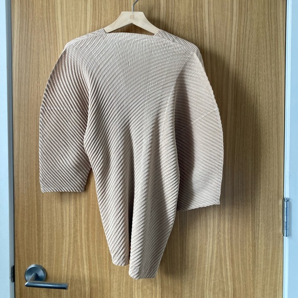 Rare - Circa 1997 - Vintage Issey Miyake Jacket/Top and Skirt Set - Picture 3 of 13